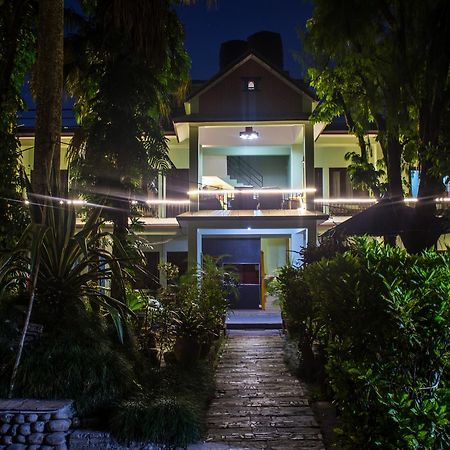 פוקהרה Yeti Guest House מראה חיצוני תמונה